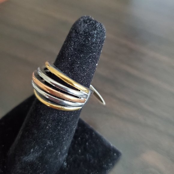 Tri-Color Ring - Picture 3 of 3